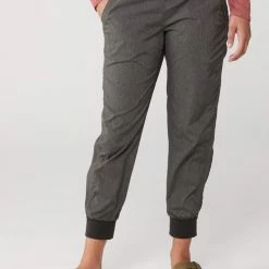 prAna Summit Jogger Pants - Women's 9 prAna Summit Jogger Pants - Women's -prAna Shop fb6ea7e4 611b 4a4c 9a29 c0ceecb6e96d